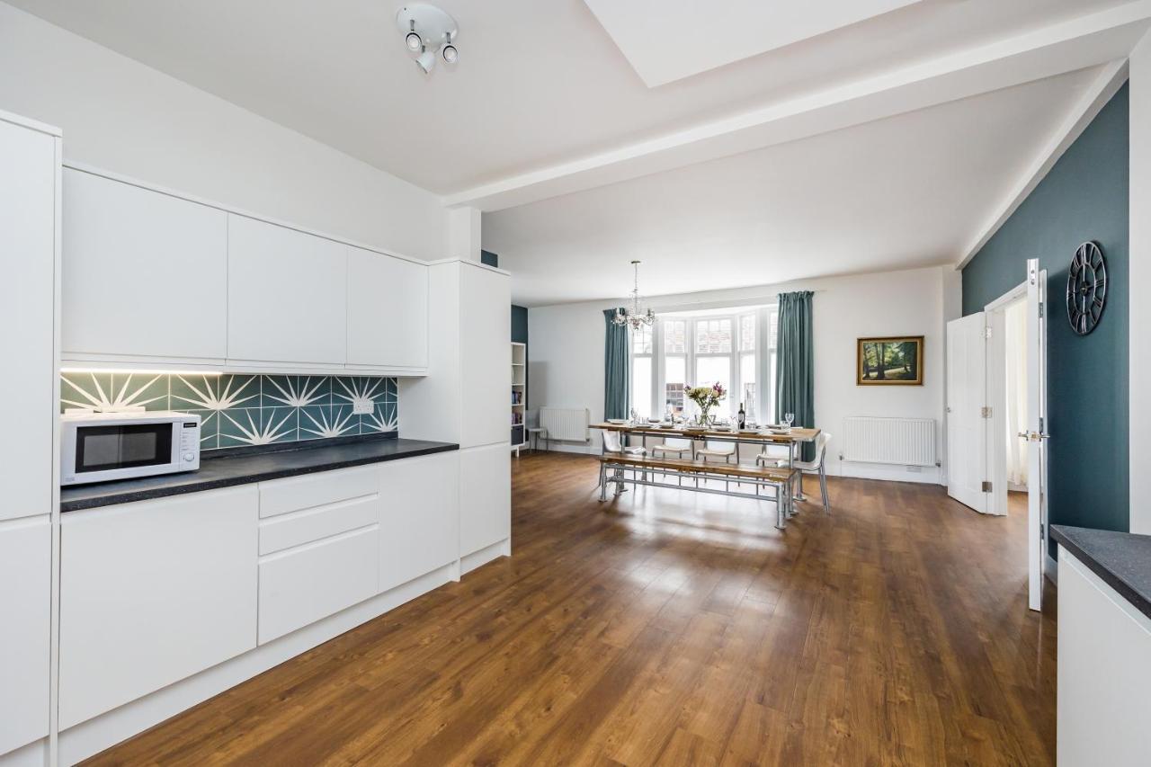 Ascot House Apartment Hurstpierpoint Exteriör bild
